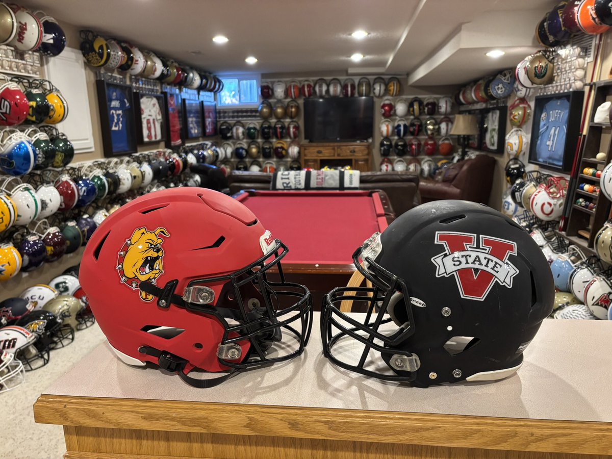 JerryQuickel's tweet photo. For All of the Marbles! @D2Football @NCAADII championship! Who do you have? @ValdostaStateFB or @FerrisFootball https://t.co/LLmZ3S0tfN