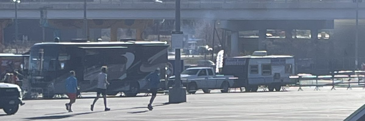 rocha_cc's tweet photo. @VicLombardi here are the violators in action. https://t.co/XWbyyZfeo3