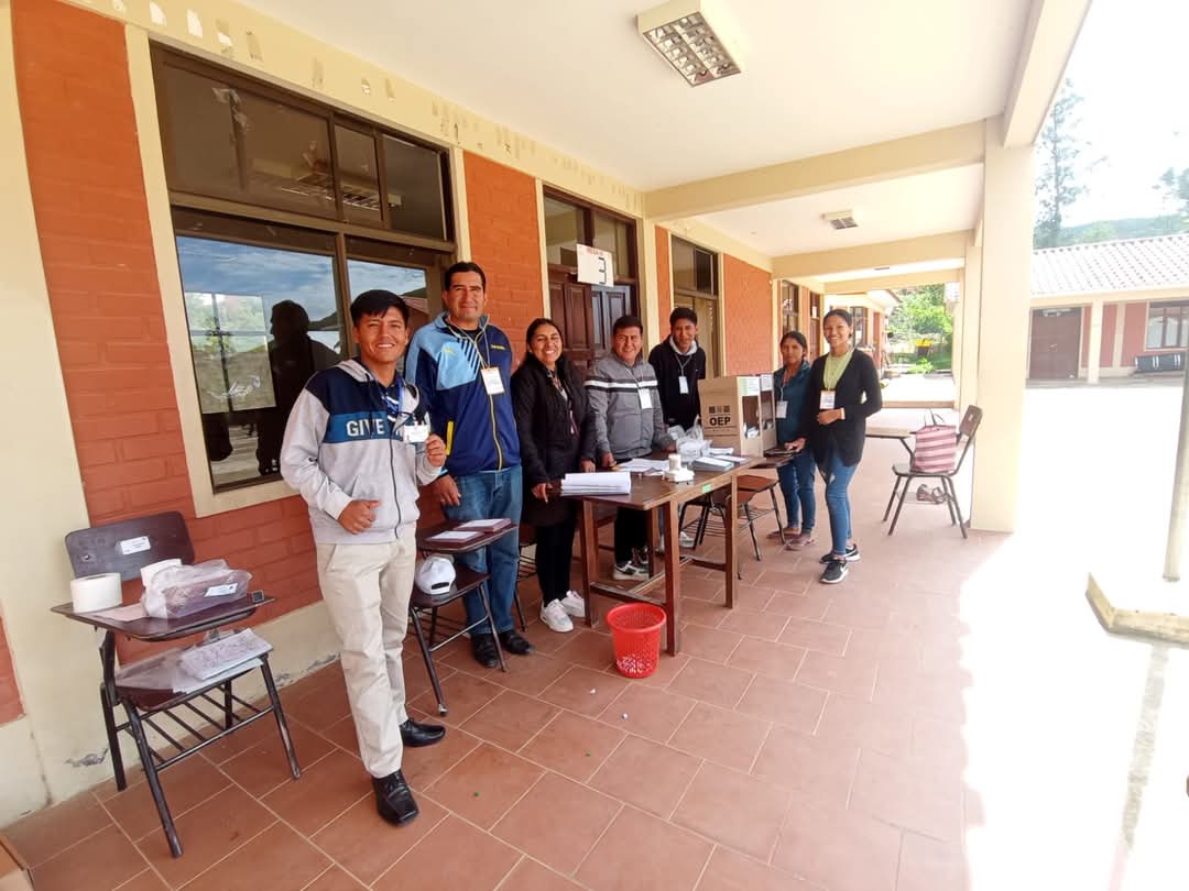 🔵 #ANF | #EleccionesJudiciales2024: La Misión Nacional de Observación Electoral de Fundación Jubileo desplegó 162 observadores en 156 recintos electorales de 26 municipios. Reportan que la jornada electoral transcurre con normalidad, aunque hay algunos problemas en regiones.