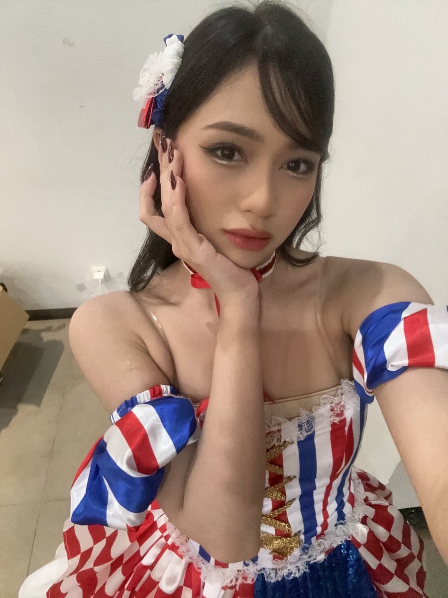 I_KathrinaJKT48's tweet photo. Terimakasih sudah memberikan aku kesempatan untuk mendapatkan no 19 inii!!!! aku sangat bersyukur atas apa yang telah aku dapatkan dan aku tau ini adalah hasil kerja keras kalian yang sangat tulus, aku bersyukur memiliki kalian💙. Terimakasih banyak ya!!! I WILL DO MY BEST❣️❣️ https://t.co/LLv59WDYzq