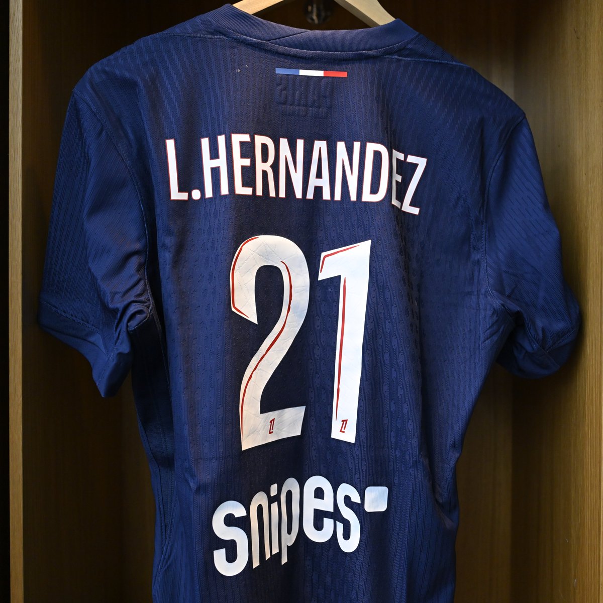 PSG_inside tweet picture