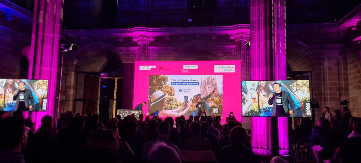 sergivip's tweet photo. 2/3 Los puntos destacados incluyeron charlas de #XavierAsensi del @InterMiamiCF y #CamilaTomas de #Puig, además de ver a #Gerar de @secrets_vault_ durante el "Catalan Pitch Competition" de @accio_cat . https://t.co/LZIM4ZLSNL