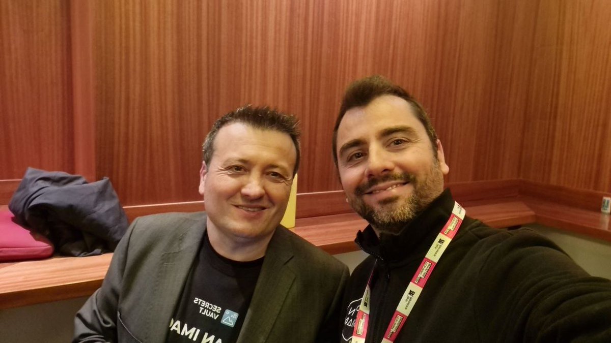 sergivip's tweet photo. 2/3 Los puntos destacados incluyeron charlas de #XavierAsensi del @InterMiamiCF y #CamilaTomas de #Puig, además de ver a #Gerar de @secrets_vault_ durante el "Catalan Pitch Competition" de @accio_cat . https://t.co/LZIM4ZLSNL