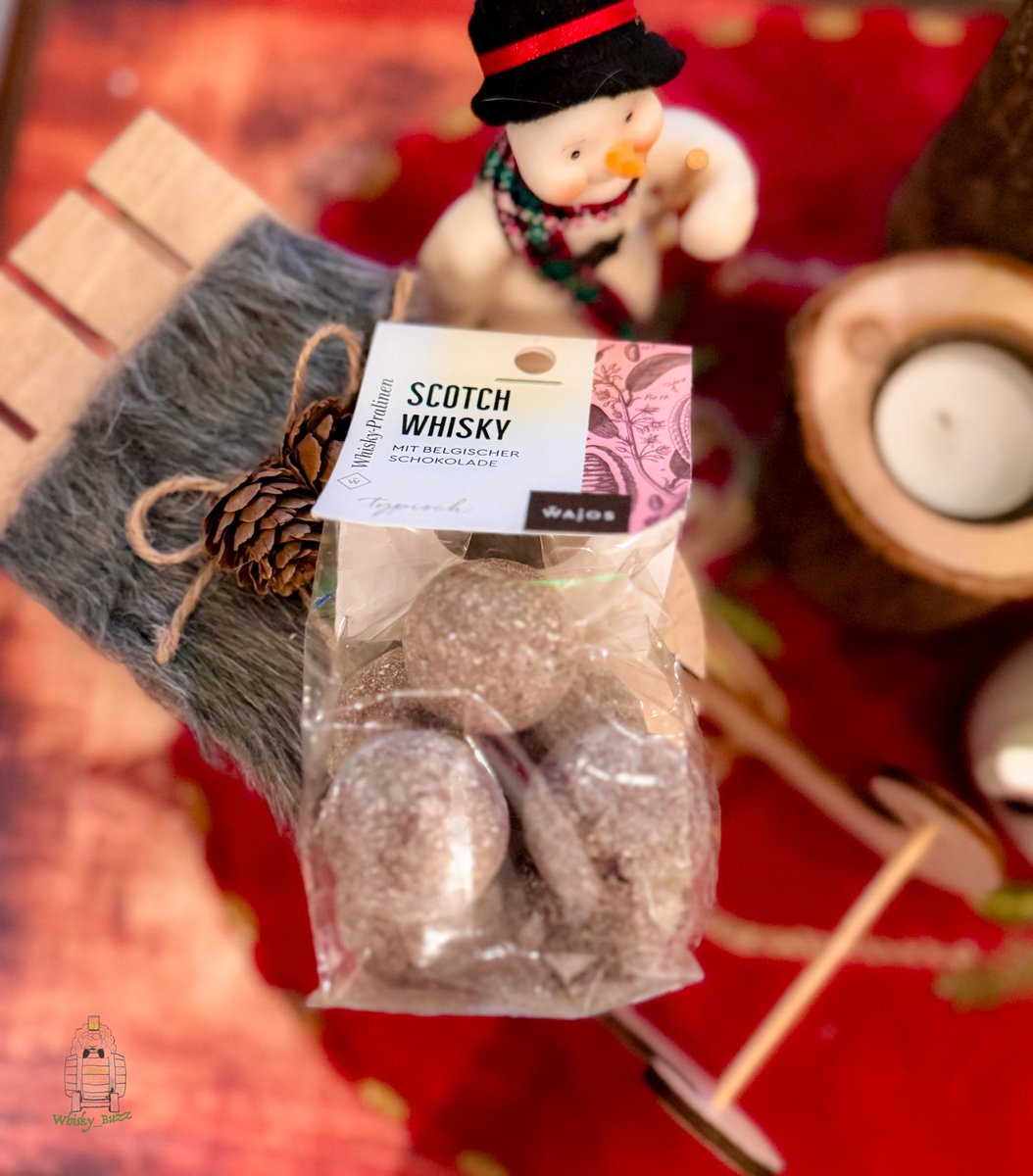 whisky_buzz's tweet photo. Whisky und Schokolade.

Was passt wohl besser und das noch in leckeren Pralinen vereint 🤩
So kann man den dritten Advent doch super verbringen oder?

Wer ist auch so eine Naschkatze? 😁
——————————————————

#Whisky #advent #schokolade #naschkatze https://t.co/5qRfmONEsI