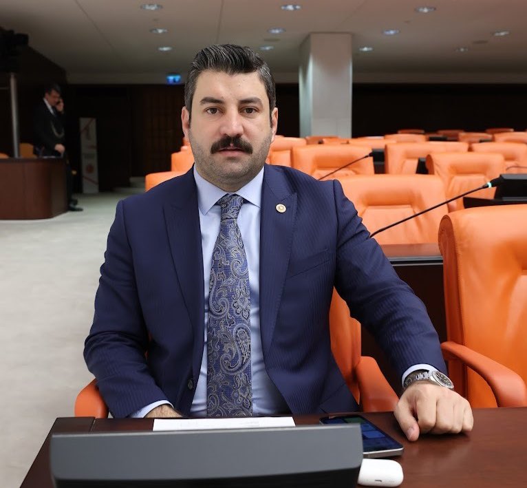 📍 #TBMM

Genel Kurul çalışmalarımıza; 

✔️ Aile ve Sosyal Hizmetler Bakanlığı
✔️ Milli Eğitim Bakanlığı 

2025 yılı bütçeleri ve Kesin Hesaplarının görüşmeleriyle devam ediyoruz.

<a href="/RTErdogan/">Recep Tayyip Erdoğan</a> 
<a href="/TBMMGenelKurulu/">TBMM Genel Kurulu</a>