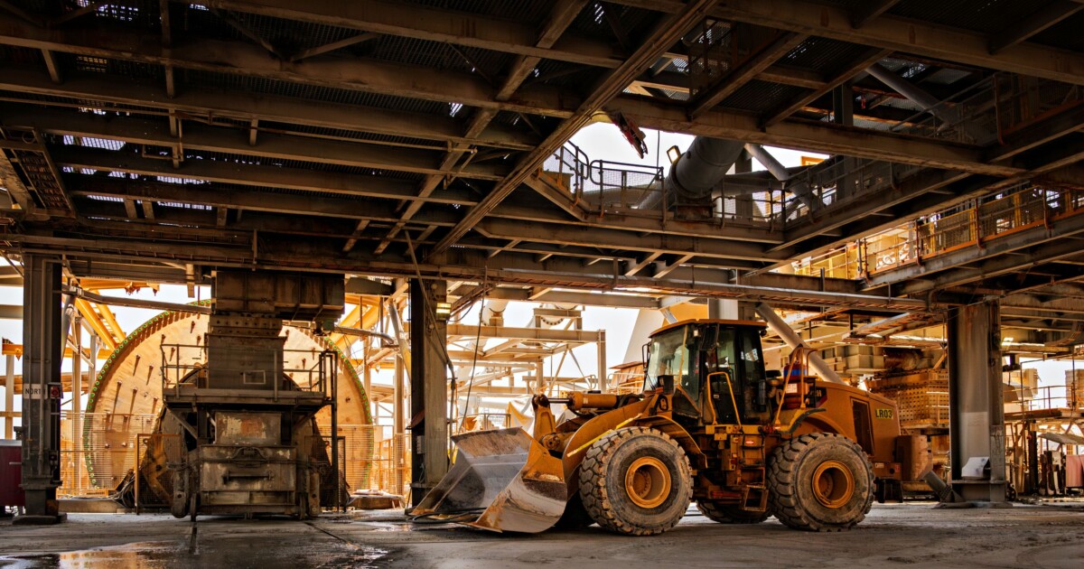 Share_Talk's tweet photo. While #Havieron represents future potential, #Telfer is @GreatlandGold's immediate cash cow. Acquired in December 2024, Telfer is already operational, making it a rare and valuable asset for a company of #GGP’s size.

Telfer’s two 10Mtpa processing trains give it one of the largest capacities in Australia. With significant ore stockpiles—11.5Mt of high-grade run-of-mine ore and additional low-grade reserves—Telfer is set to produce 425koz gold equivalent over the next 15 months. This provides an immediate revenue stream while de-risking Havieron’s development.

But Telfer’s story doesn’t stop there. Greatland is actively exploring ways to extend its mine life. From new drill targets at West Dome and Main Dome to evaluating low-grade stockpiles, the company is leaving no stone unturned in its quest to maximize Telfer’s value.
