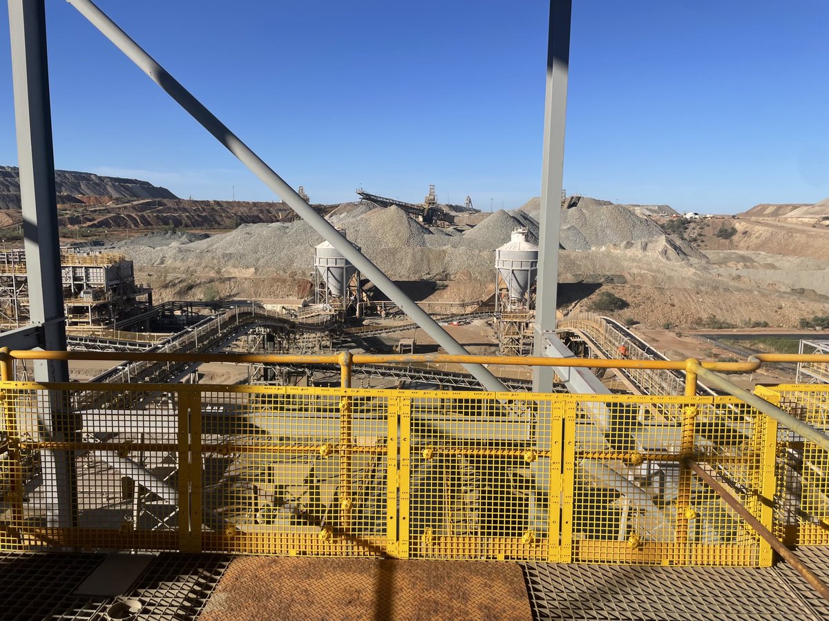 Share_Talk's tweet photo. While #Havieron represents future potential, #Telfer is @GreatlandGold's immediate cash cow. Acquired in December 2024, Telfer is already operational, making it a rare and valuable asset for a company of #GGP’s size.

Telfer’s two 10Mtpa processing trains give it one of the largest capacities in Australia. With significant ore stockpiles—11.5Mt of high-grade run-of-mine ore and additional low-grade reserves—Telfer is set to produce 425koz gold equivalent over the next 15 months. This provides an immediate revenue stream while de-risking Havieron’s development.

But Telfer’s story doesn’t stop there. Greatland is actively exploring ways to extend its mine life. From new drill targets at West Dome and Main Dome to evaluating low-grade stockpiles, the company is leaving no stone unturned in its quest to maximize Telfer’s value.