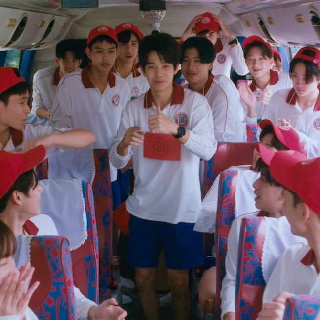 พี่เอิ้น ม.5 เป็นประธานเชียร์ แล้วใครจะไม่ชอบบ้าง