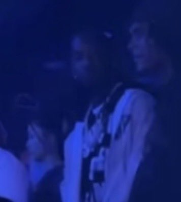 spicebae_'s tweet photo. wait, why Offset in the back watching Cardi like that? https://t.co/UdBZwR3Gqa