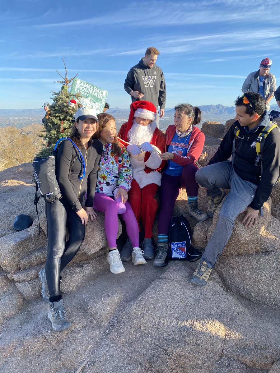 annabrice's tweet image. Camelback Mountain hike yesterday. Great hike. Weather was perfect. 

#CamelbackSanta #CamelbackMountain 

1/