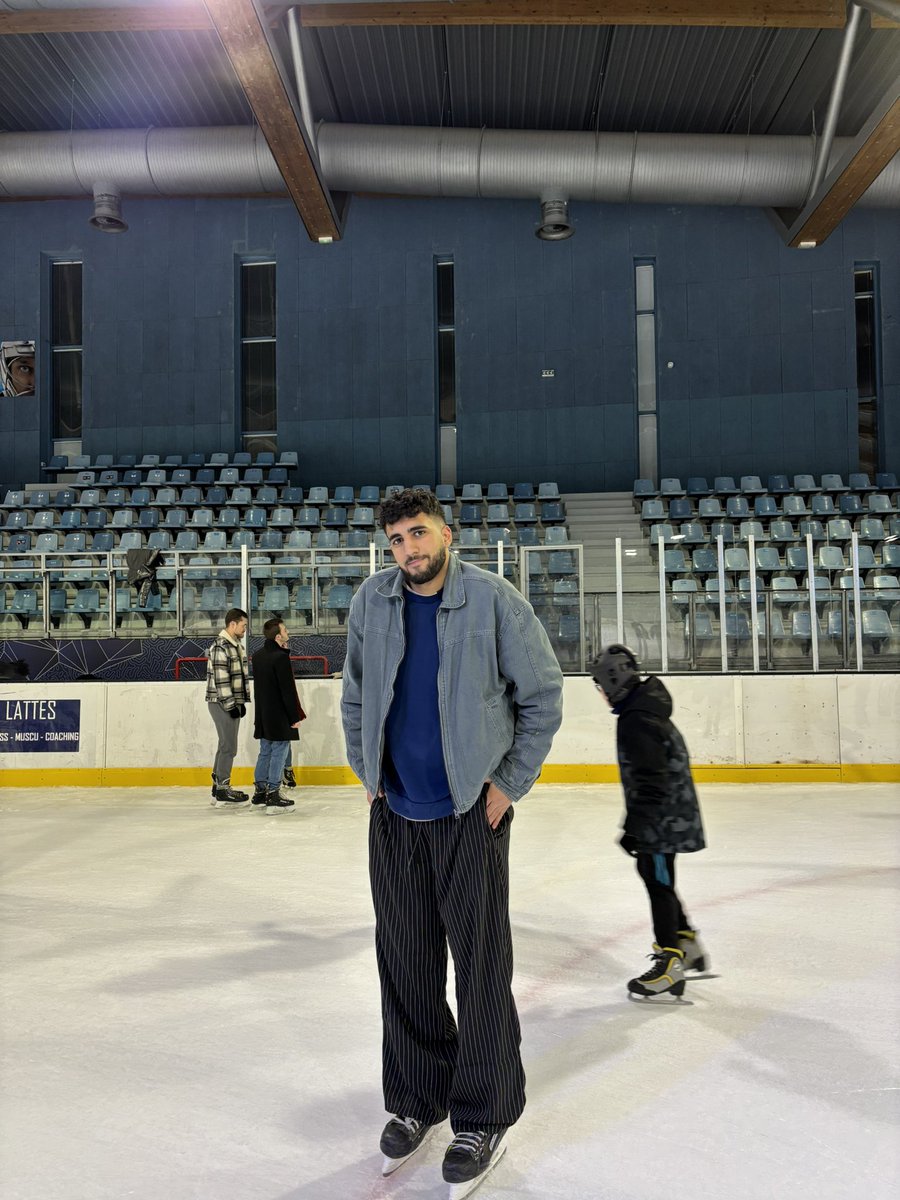 nowtfbrt's tweet photo. @hanaql33 Ramsel qui? (le mec qui veut pas le laisser avoir son buzz) https://t.co/ISfmdxN7T8