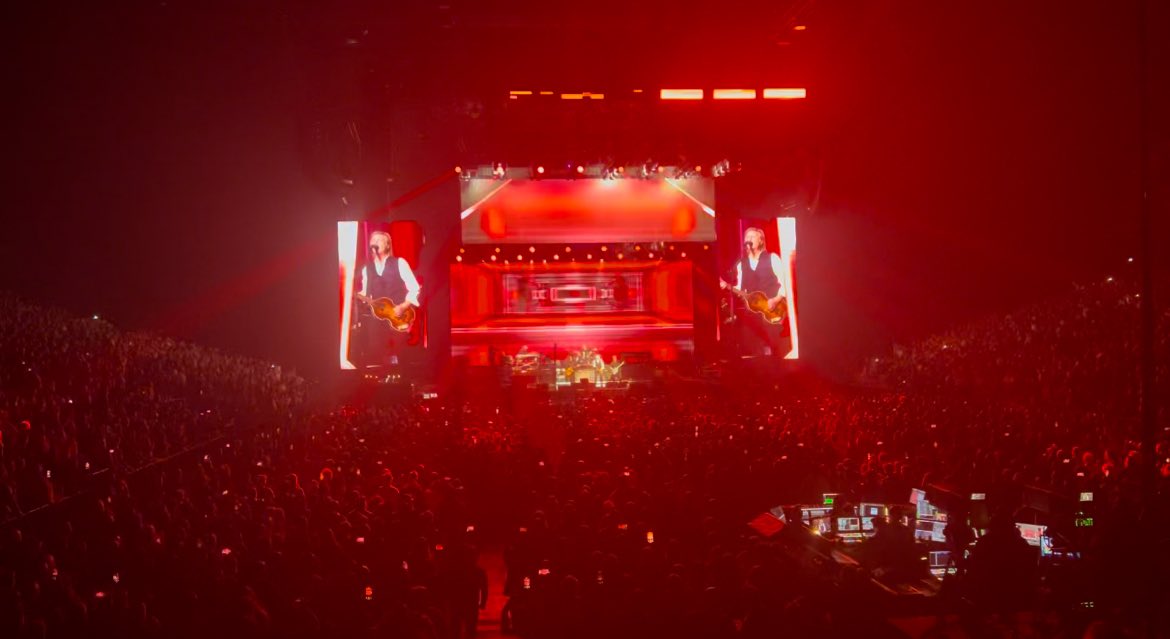 AHWaterman's tweet photo. So lucky to get to see the #gotback2024 concert. It was as brilliant as you’d expect. @PaulMcCartney is a genius, his band are awesome, and the staging is fantastic. https://t.co/fezmRvVuZS