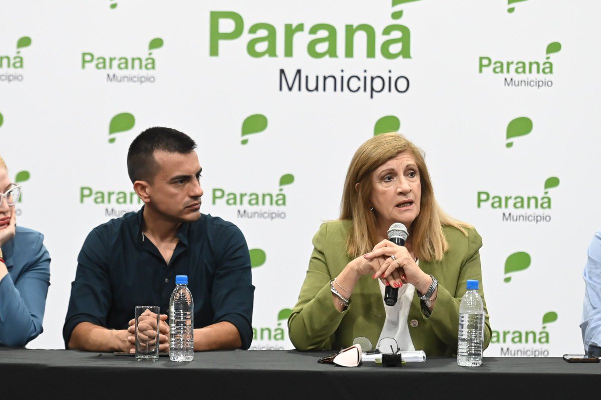 rosarioromeroOK's tweet photo. Desarrollamos la Audiencia Pública sobre el pliego para el llamado a licitación de la nueva concesión del servicio de transporte masivo urbano de pasajeros. https://t.co/bLqGgeyzd0