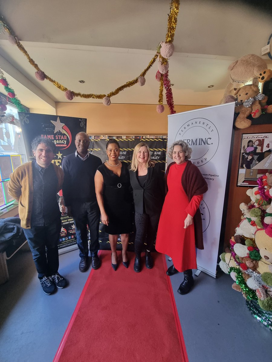 euphemiachukwu's tweet photo. Greater turnout than the first premier! Thanks, @PermIncluded, for sponsoring this event! Thanks, @mayorofhackney &amp; the Cllrs, @younghackney @Immediate_T @janettecollins @afridac1 @KamAdams1 @hackneycouncil @StreetBoxLDN @IFoundMeCIC  @JackieMyers &amp; the people that attended. ❤️ https://t.co/7KWViGoLtZ