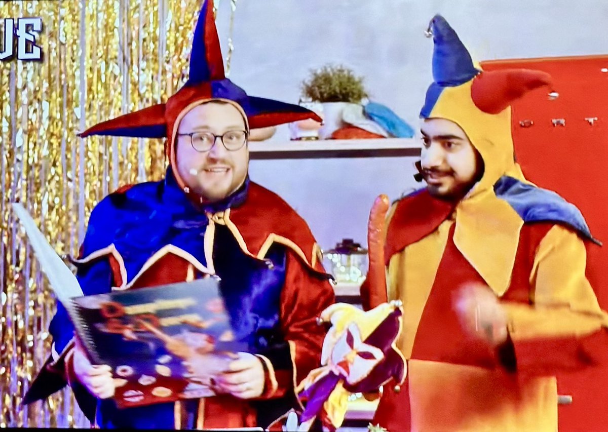 AnnCecilieN's tweet image. Absolute nightmare fuel. 😳🤡 Why is that sausage so long?? #culinarycastle #sortedfood