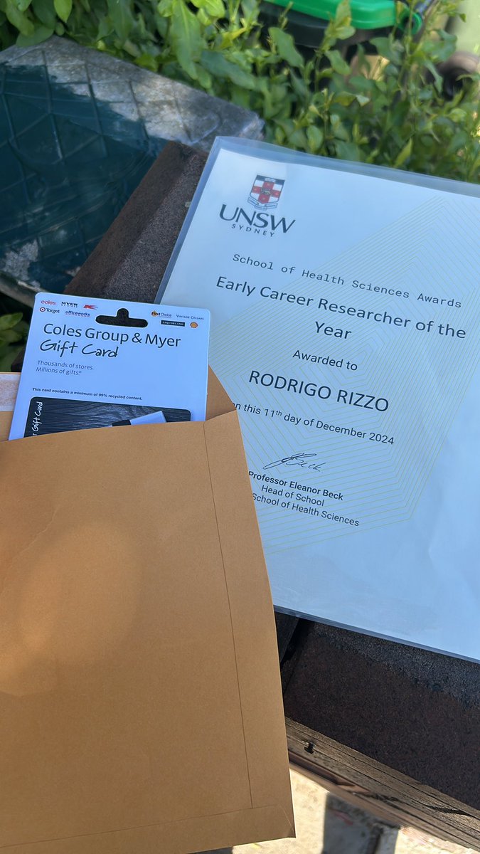 Rodrigo Rizzo (@rodrizzo_pain) on Twitter photo 🎉 Honored to receive the UNSW Early Career Researcher (ERC) of the Year award!
This recognition reflects the collective effort of amazing mentors, collaborators, and the communities I’ve worked with. <a href="/UNSWMedicine/">UNSW Medicine & Health</a>, <a href="/neuraustralia/">NeuRA (Neuroscience Research Australia)</a>, <a href="/PainIMPACTNeuRA/">Centre for Pain IMPACT</a> 🎉 Honored to receive the UNSW Early Career Researcher (ERC) of the Year award!
This recognition reflects the collective effort of amazing mentors, collaborators, and the communities I’ve worked with. <a href="/UNSWMedicine/">UNSW Medicine & Health</a>, <a href="/neuraustralia/">NeuRA (Neuroscience Research Australia)</a>, <a href="/PainIMPACTNeuRA/">Centre for Pain IMPACT</a>