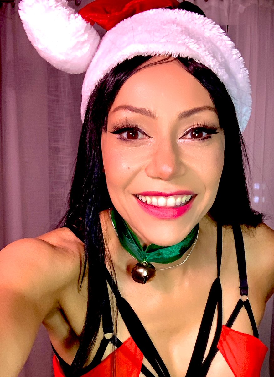 LaraTinelli's tweet photo. Ideas for Christmas🎄🎄🎄🥰🥰🥰🥰 check it out 🥰🥰🥰🥰
 https://t.co/fmQcjqMVpZ https://t.co/SnQIlgBVSk