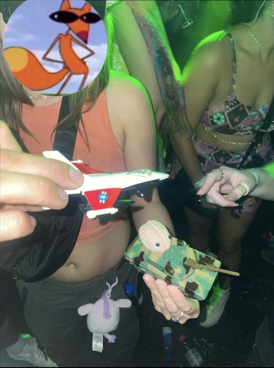 djmommytrance's tweet photo. Bringing toys to the club https://t.co/pW7RtfRrjd