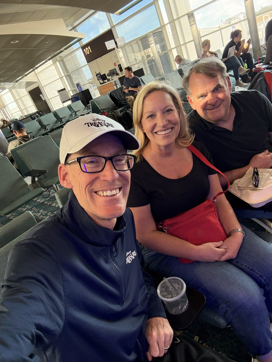 BeOurGuestMike's tweet photo. It was a blast to hang out with Listener Cindy F. and hubby from Nashville this afternoon at #MCO before our flights to talk some Disney Cruise, runDisney and life! Have a great week! #DisneyTreasure #TreasurePreview #DisneyCruise #DCL #DisneyHosted #WaltDisneyWorld #WDW #AnimalKingdomLodge #cruise #Epcot #travel #podcast #BOGP #MagicKingdom #Apple #ShotOniPhone
