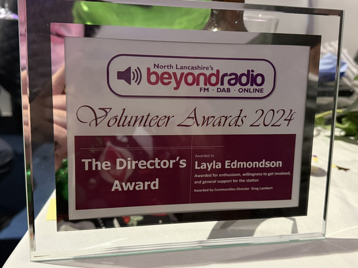 LukeEdmondson8's tweet photo. @BeyondRadio Christmas awards afternoon today! Swooped a directors award from @GregLam72 💜 #Communityradio #Proudtobelocal https://t.co/0oapCOPVEw