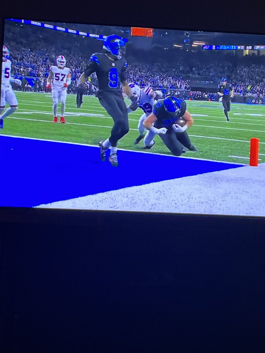 BreakHog's tweet photo. Big Dan Skipper for the touchdown!! 🐗🐗🐗
@RazorbackFB #danskipper #wps #DetroitLions @Lions https://t.co/YrnVtNllSn
