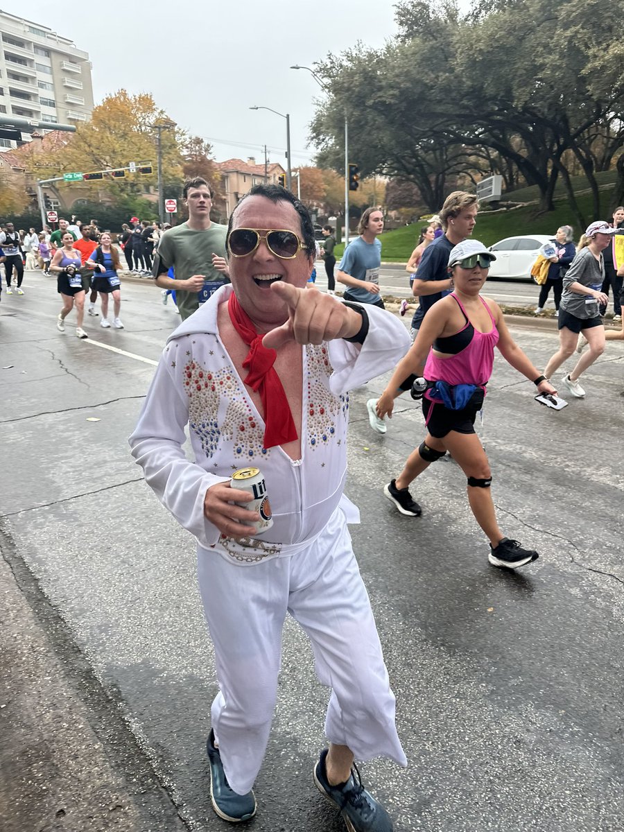 KTsportsmarket's tweet photo. Great Day to get out for 13.1 miles dressed as Elvis with friends.
And thanks to some of my Sports Revenue students out on the course showing support to the runners. No Final tomorrow! #SMUAPSM4371 #SportsBizFun #SemesterOver. https://t.co/Gcm5ZQjU9L