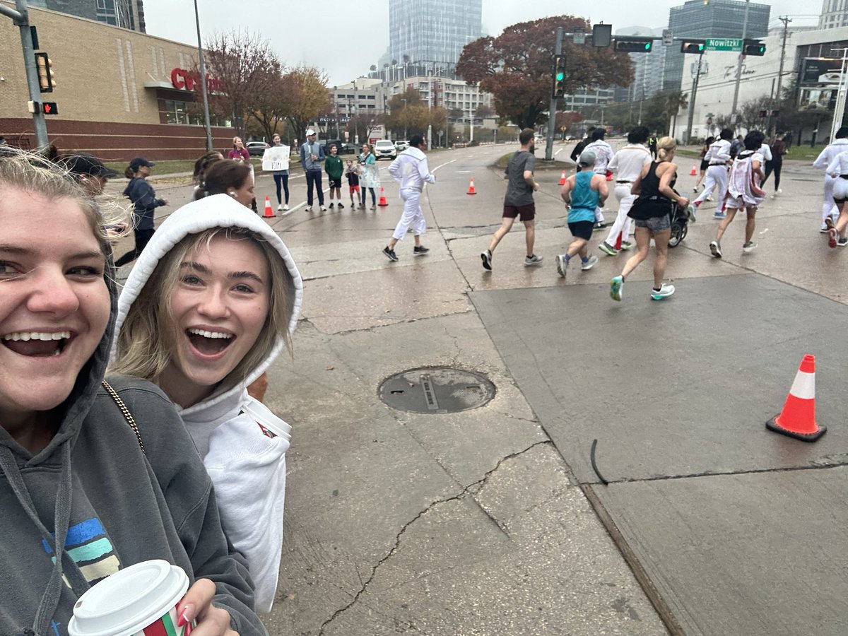 KTsportsmarket's tweet photo. Great Day to get out for 13.1 miles dressed as Elvis with friends.
And thanks to some of my Sports Revenue students out on the course showing support to the runners. No Final tomorrow! #SMUAPSM4371 #SportsBizFun #SemesterOver. https://t.co/Gcm5ZQjU9L