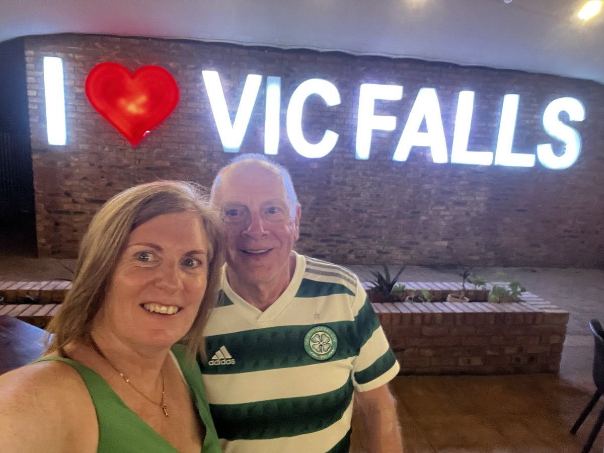 AnnmacEd's tweet image. Victoria Falls Zimbabwe is Green &amp;amp; White 🍀🇿🇼