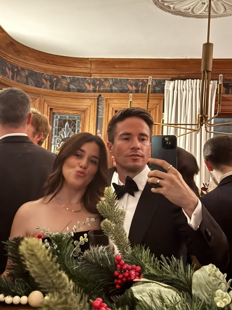 notnickalt's tweet photo. Midwest Holiday party weekend 🥳 🎄 https://t.co/HSVBR6mdbV