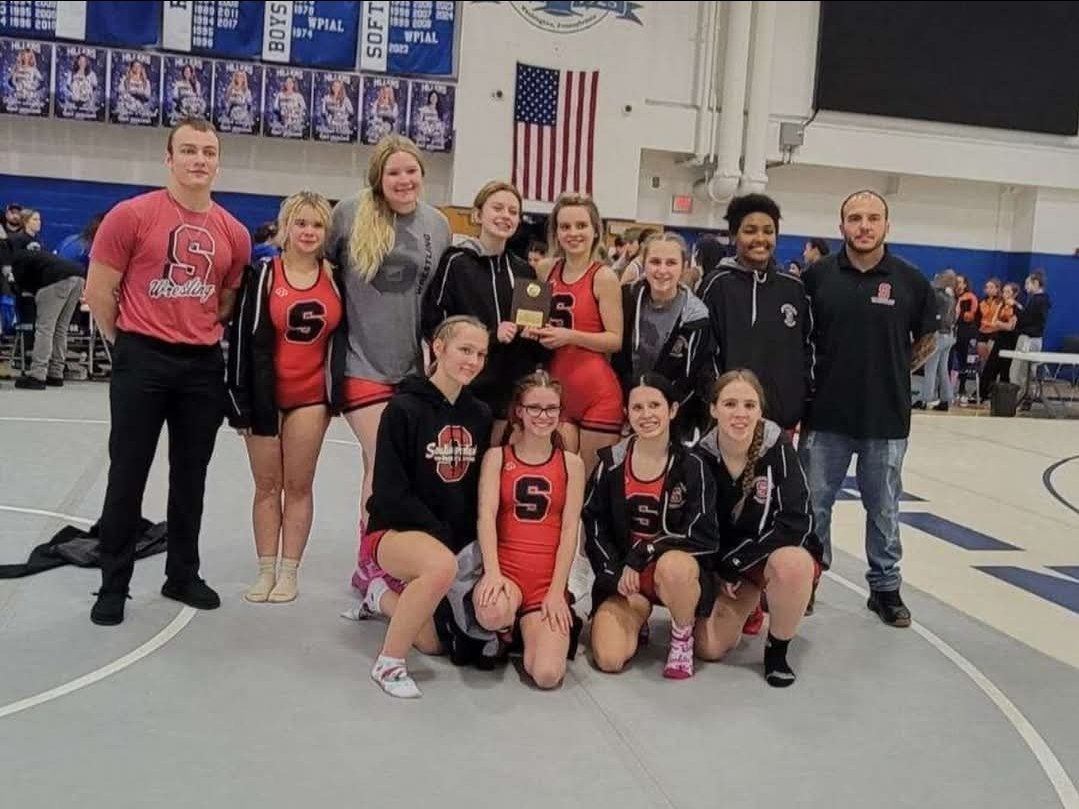 Congratulations to our Women's Wrestling team getting 3rd yesterday at Trinity Duals

Hailey Tarasky  3-0
Mia Jordan 2-1
Rylee Mains 2-1
Lucy Bevan 3-0
Taylor Chambers 2-1
Reagan Frazier 0-3 1st year wrestled Amazing
Juliet Ice 2-1
Montana Trout 2-1
Shay Paige 2-1
Zoey Murphy 3-0
