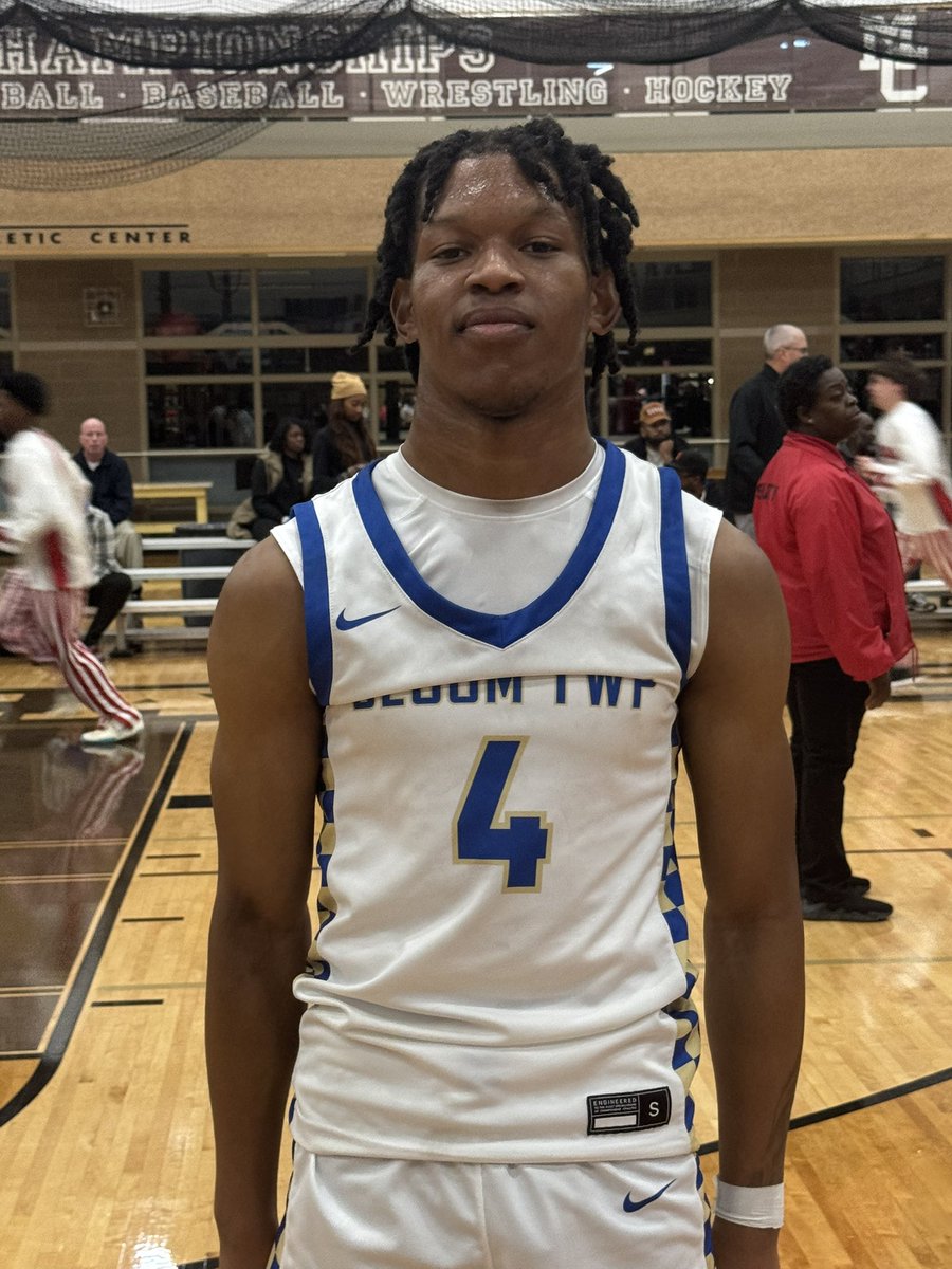 Southsuburbanhoops tweet media