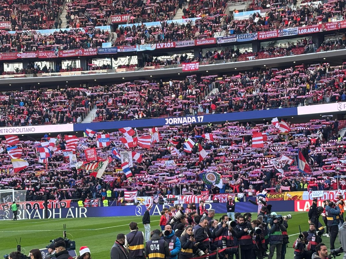 FA82Oficial's tweet photo. FRENTE ATLÉTICO ULTRAS 1982 https://t.co/2CaKMnolc4