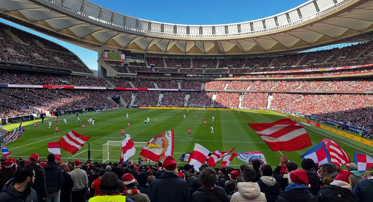 FA82Oficial's tweet photo. FRENTE ATLÉTICO ULTRAS 1982 https://t.co/2CaKMnolc4