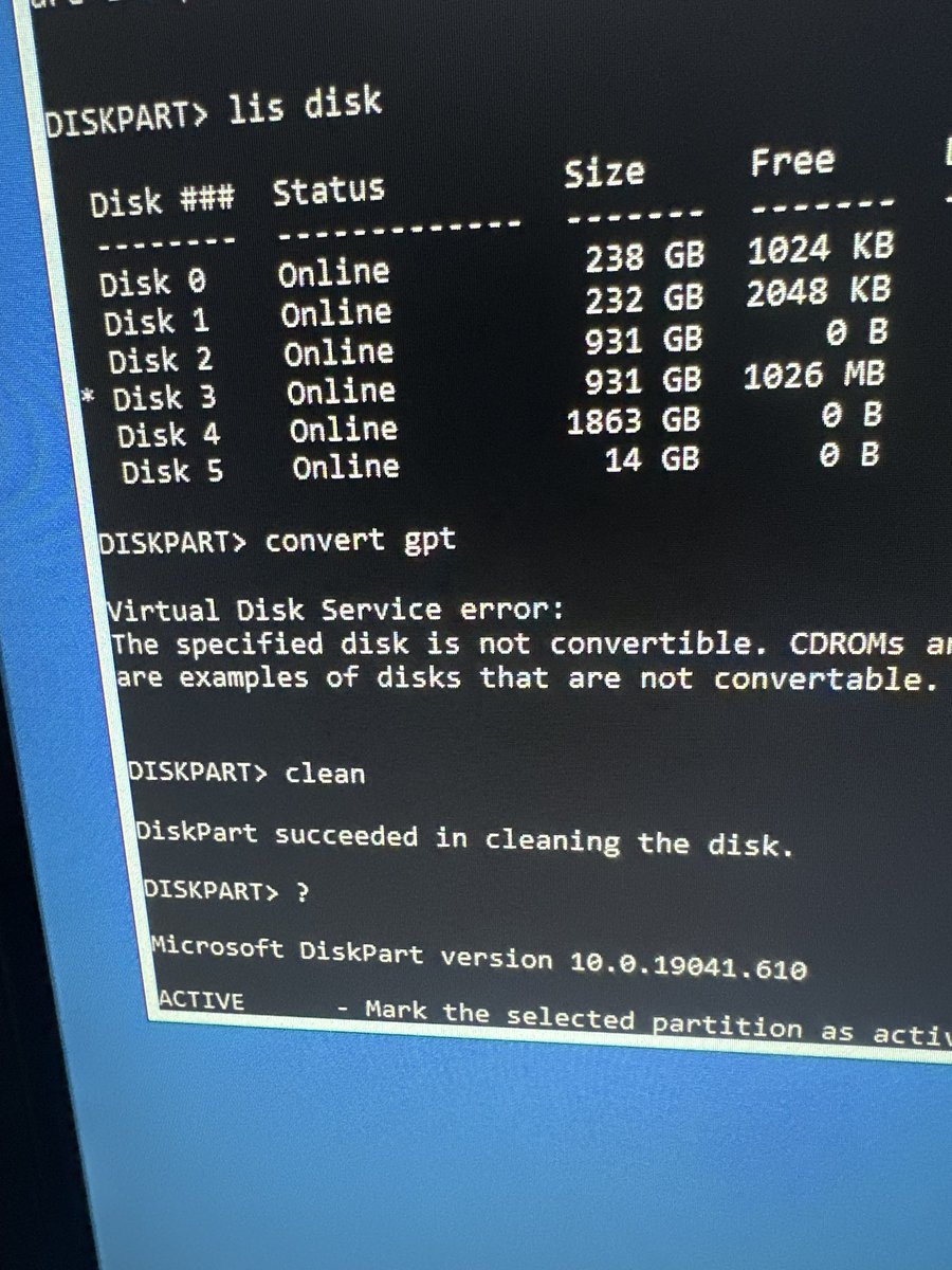 Cr0Xee's tweet photo. just accidentally deleted my hard drive that i kept a lot of my files on including old clips, and things dating all the way back to 2016

who knew the command clean deleted everything 😭 https://t.co/VGJITiMNnq