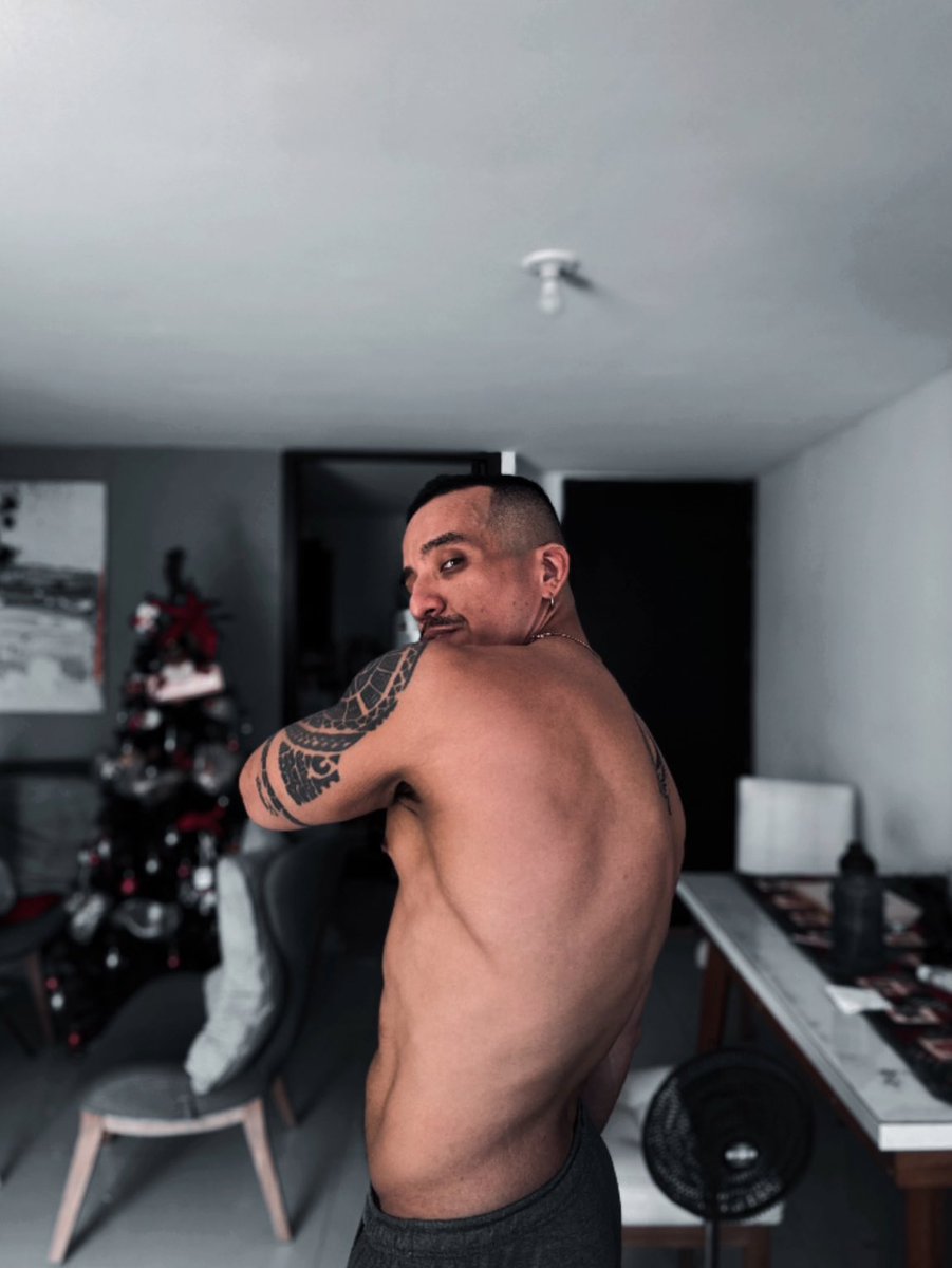 𝕋𝕠𝕓𝕒𝕘𝕠 ℂ𝕙𝕣𝕚𝕤𝕥𝕞𝕒𝕤 tweet media