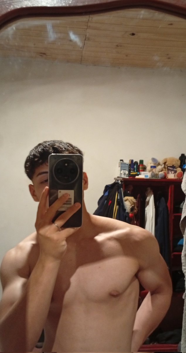 Sergiio_dl's tweet photo. Hola buenas tengo un canal de telegram donde subo contenido desnudos míos todas las semanas y hago directos para que me vean ahi, cobro la entrada sii t interesa me ayudaria un montón.
Mi tecito aparte https:https://t.co/U5QFPWjaLv https://t.co/ykjBdxZnoA