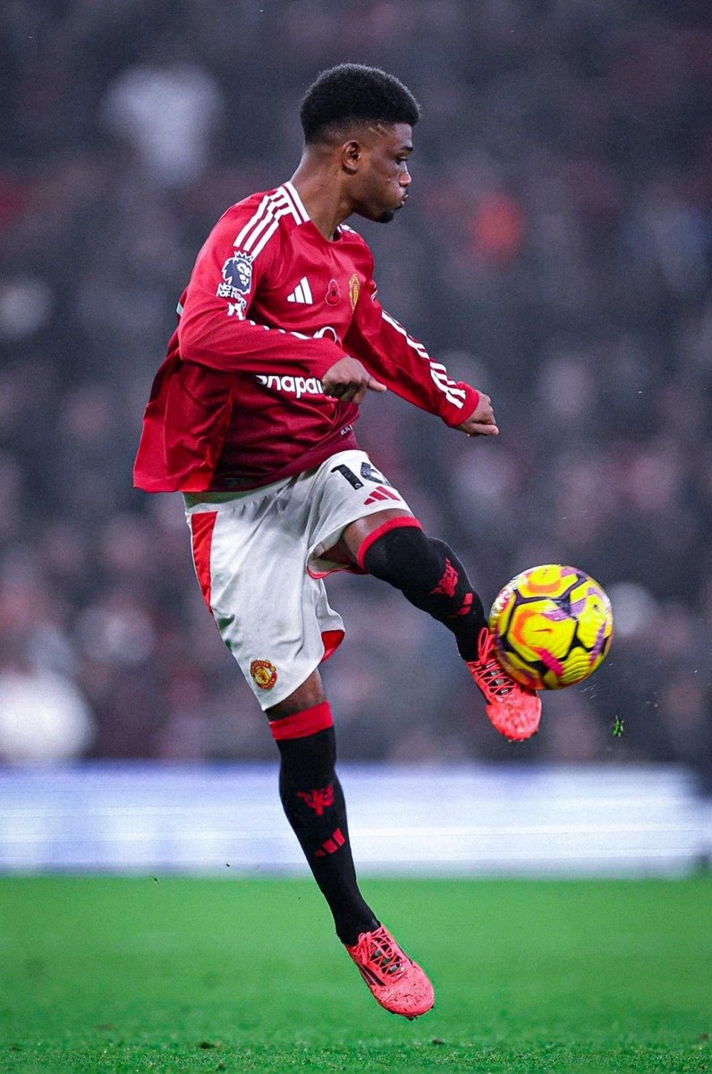 Selephanto's tweet photo. Amad Diallo BUTEUR face à Manchester City ! 🎯🇨🇮

Il OFFRE LA VICTOIRE à United ! 🔥🔥 https://t.co/vGUssW5Asm