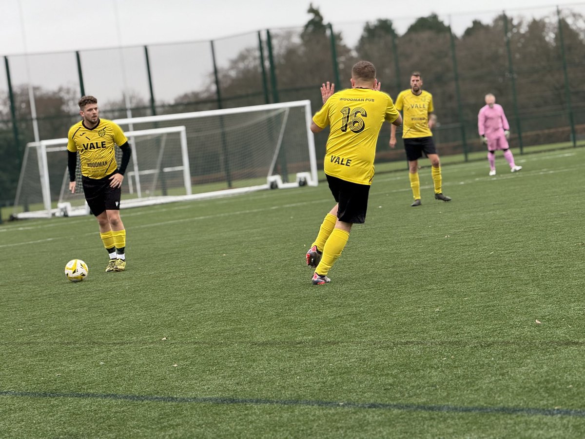 valelongofc's tweet image. Today was not our day! Extremely sloppy first half killed the game for us. 
We go again in 2025!

#vale #upthelongo