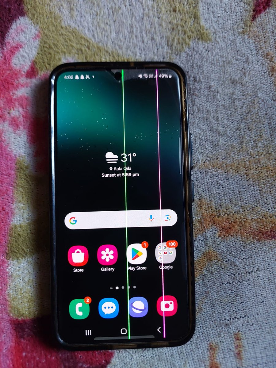 antony_se73167's tweet photo. @SamsungIndia @SamsungMobile when you going to give s22 free screen replacement and you already provided free screen replacement for s21 series but why not for s22 https://t.co/CQaBDswUNn