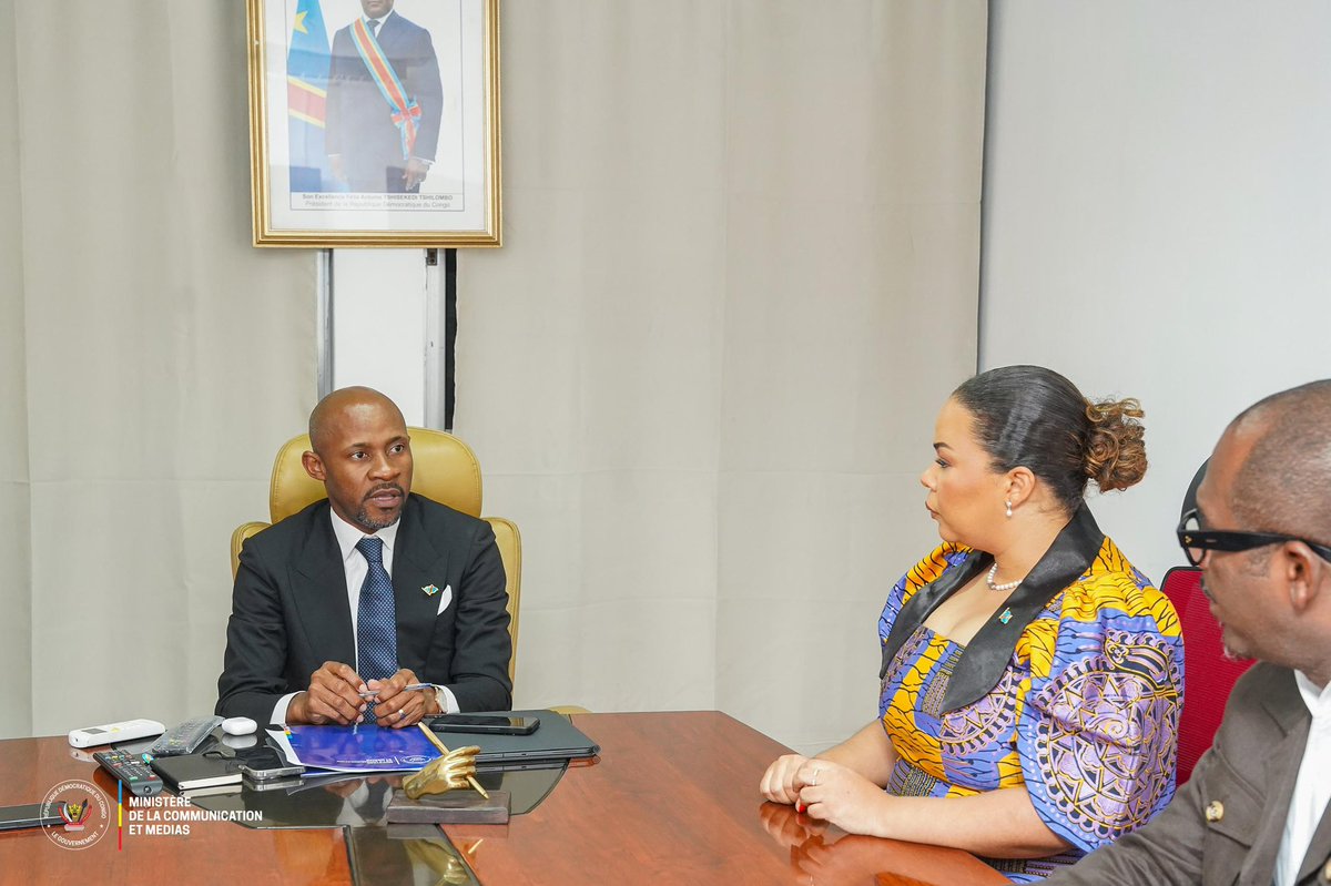 PatrickMuyaya's tweet photo. #RDC : « Dialoguer avec les terroristes du #M23 n’a jamais figuré à l’ordre du jour des discussions de #Luanda !!! »

En amenant ce préalable à la table des discussions, le #Rwanda a de nouveau revendiqué la paternité du #M23.

Quelles ont été les lignes rouges de la #RDC durant ces discussions ?

#BriefingSpecial à suivre avec @RDCongoMAE sur la @rtncofficielle1 !

#ToutPourLaPatrie !!!!

#BendeleEkweyaTe 🇨🇩🇨🇩🇨🇩 !!!!
