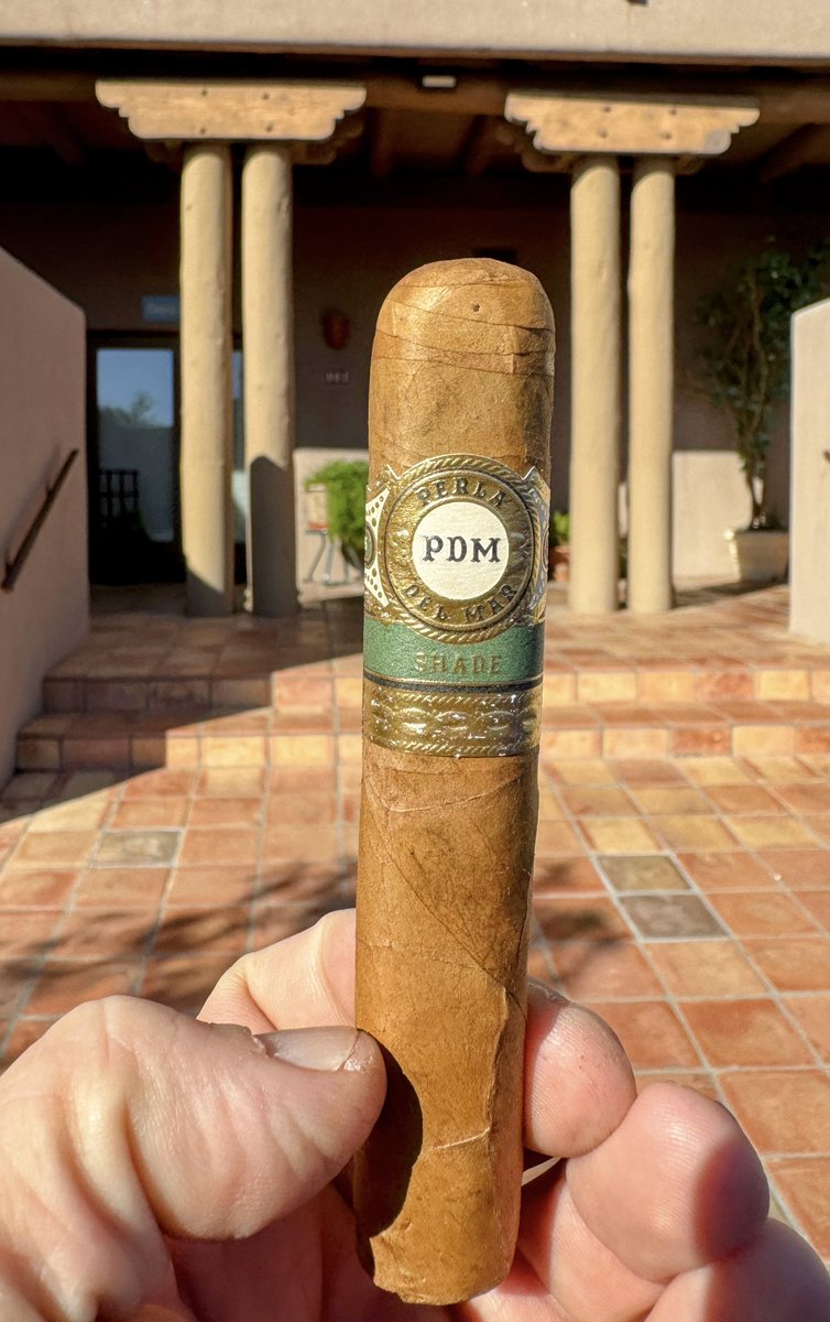 CigarloGambino's tweet photo. “Second cigar of the day: Perla del Mar Shade. Creamy, smooth, and the perfect midday companion. A relaxing break with classic Connecticut vibes. #CigarLife #PerlaDelMar #CigarLovers” https://t.co/vhRjjPeYAc