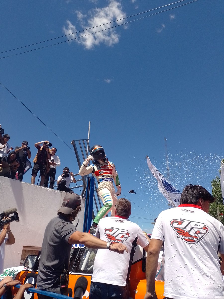 Pole Position tweet media