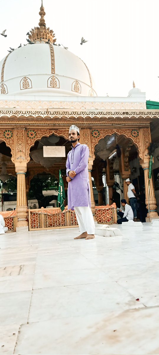 ZafarAimim1's tweet photo. अल्लाह मेरे और मेरे घर वाले को हर तरह की बला मुसीबत आफत से बचाना मेरे अल्लाह मै बहुत परेशान हु मेरे मौला तू 70 मा से ज्यादा मोहब्बत करने वाला अपने बंदे से मुझे भी हर परेशानी से बचना मेरे अल्लाह 😢 बहुत परेशान हु तू अपने हबीब के सदके में हमे हर परेशानी से बचाना 🤲 https://t.co/7YdH1S0Ych