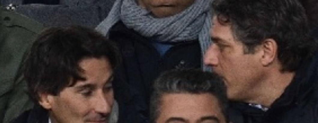 FrankDestouches's tweet photo. Non ci posso credere, il #Como tiene #Fassbender e la dea #Knightley in tribuna e noi a #Napoli sti due per 20 anni: https://t.co/rI3JQGaANH