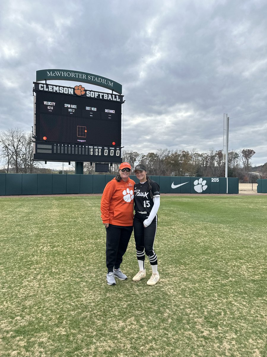 airebita13's tweet photo. I had a great time at the Clemson camp yesterday. Thank you for all the feedback you gave me to get better. @clemsonsoftball @rittmanjohn @ClemsonCoachKJ @KatieRepole https://t.co/Xy7vQFyWEa
