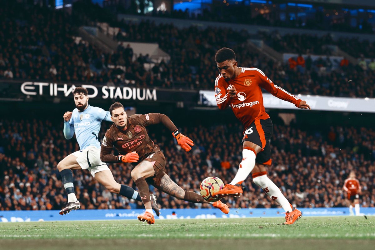 Man United Pictures That Go Hard (@hardmanutdpics) on Twitter photo 