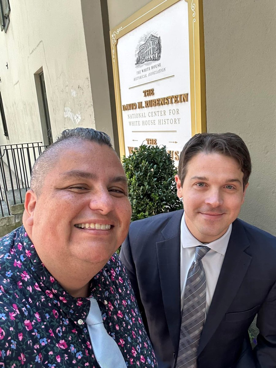 PresidentsVisit's tweet photo. Visiting the Decatur House and meeting Matthew Costello at the White House Historical Association ☀️🗺️🗽🏖️🏛️
Check out “How I Spent My Summer of Presidential Travels 2024, Part 2”! 🚙🗺️🛣️🦅🇺🇸🏛️ https://t.co/aBUnBcGVCc
#DecaturHouse #WhiteHouse #WashingtonDC #president https://t.co/ceHet86HlQ