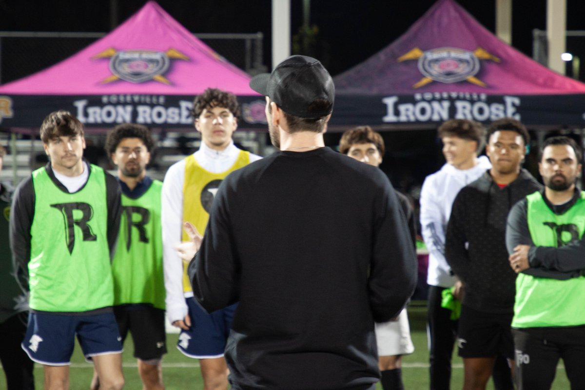Iron Rose FC tweet media
