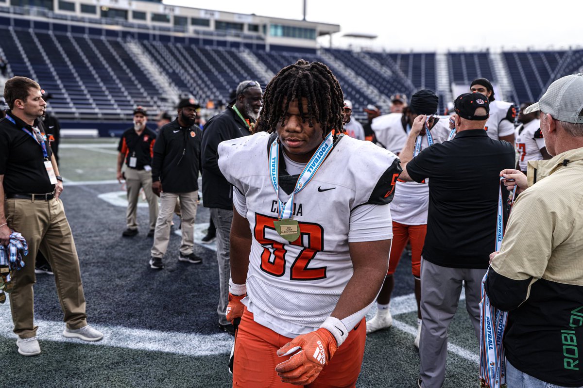 hudl.com/v/2QASLn
full szn highlights 🐶🐶<a href="/J55FoFo/">James Folston Sr.</a> <a href="/OfficialAthlete/">James Folston Jr.</a> <a href="/Chavaris54/">Chavaris “redman” Thompson</a> <a href="/javion_hilson/">Javion Hilson</a> <a href="/Jrpatterson28/">christopher patterson j.r</a> <a href="/Sandmanthompson/">Sandman Thompson</a> <a href="/CocoaFootball/">Cocoa Football</a> <a href="/CoachHooks22/">Coach Hooks</a> <a href="/adam_franco/">Coach Franco</a> <a href="/Cocoa_Schneider/">Ryan Schneider</a>