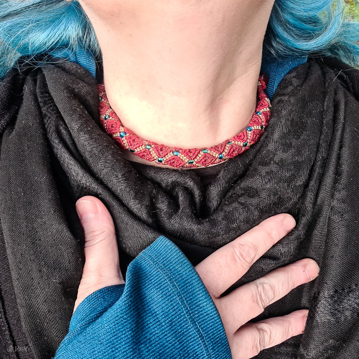 kolavalk's tweet photo. Bonjour Bonsoir 
Comme annoncé hier, je vous propose de faire l’acquisition d'une de mes créations en #macrame que je vous enverrai en échange d'un don de 30€ minimum sur la cagnotte pour une famille en #Palestine que je marraine.
Je vous montre mieux et vous explique tout ça 👇 https://t.co/3tba1FfWGW